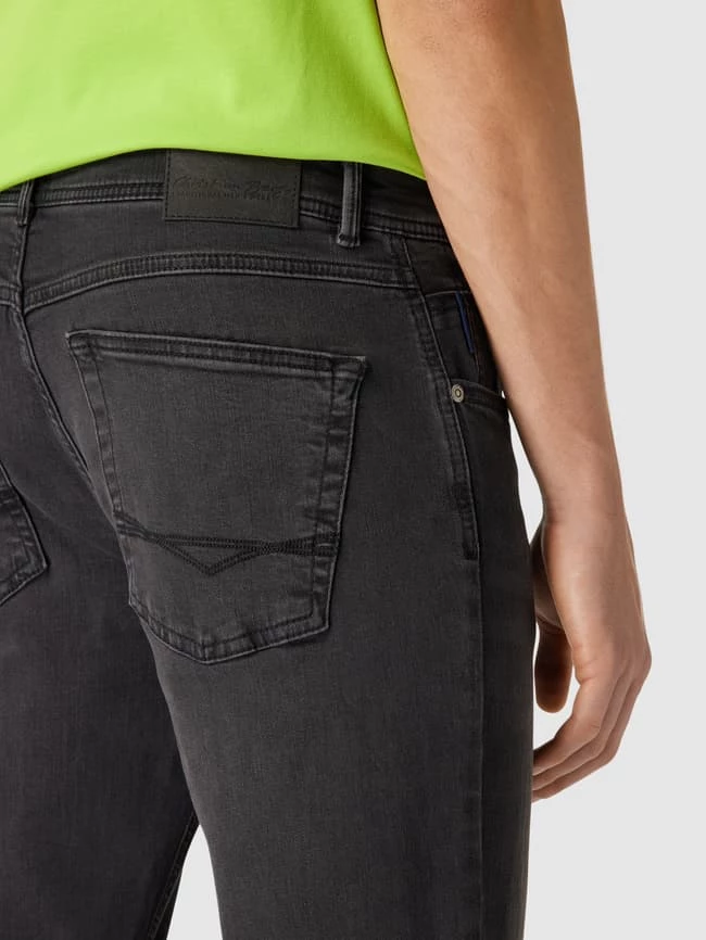 Bestpreis ? Christian Berg Men Straight Fit ? Jeans Mit Brand-Detail - Mittelgrau ? – Bild 3